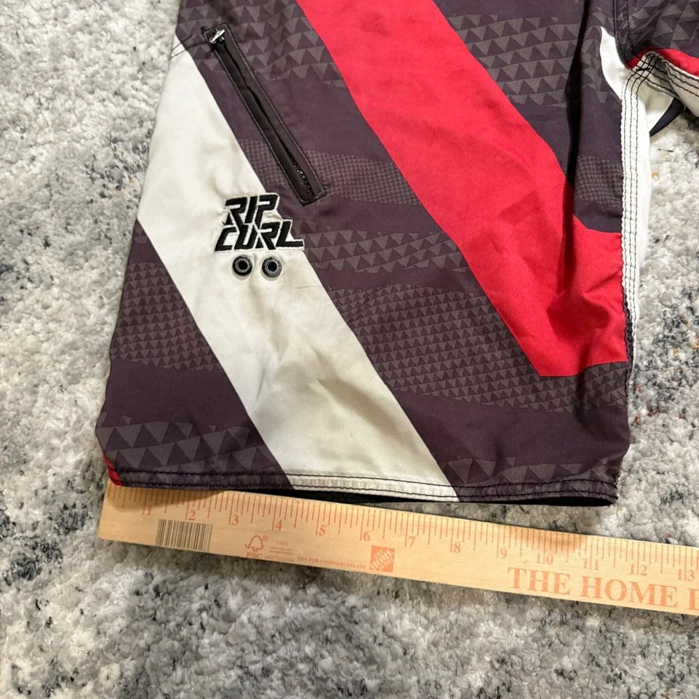 Rip Curl Mens Board Shorts Red Black White Geometric Logo Swim Trunks Size 36‎